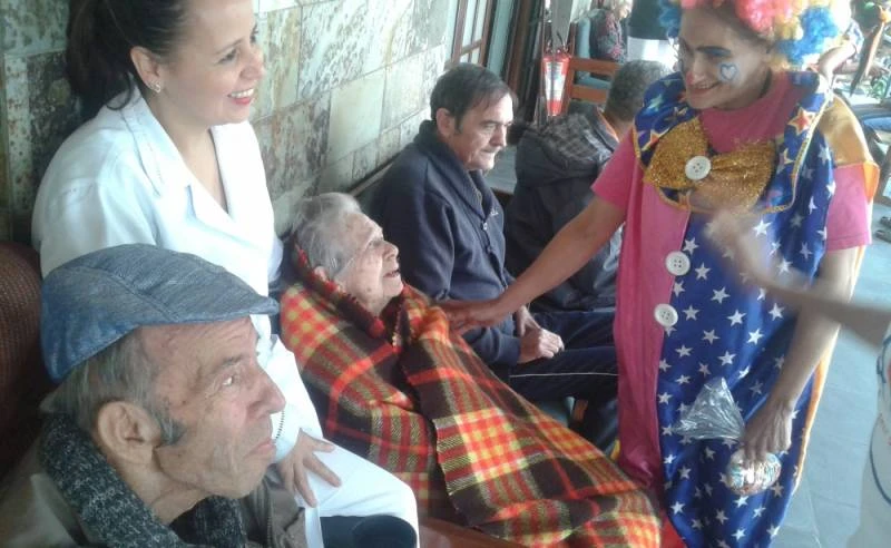 clínica dia para idosos com avc