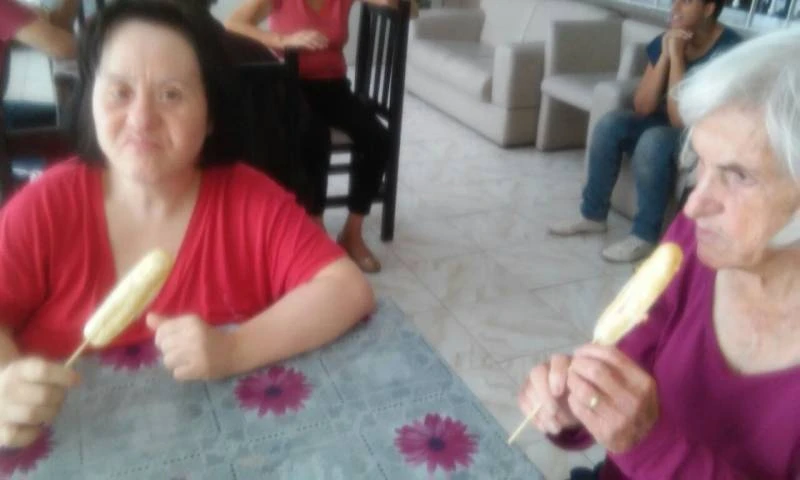hospedagem de longa permanência para idosos
