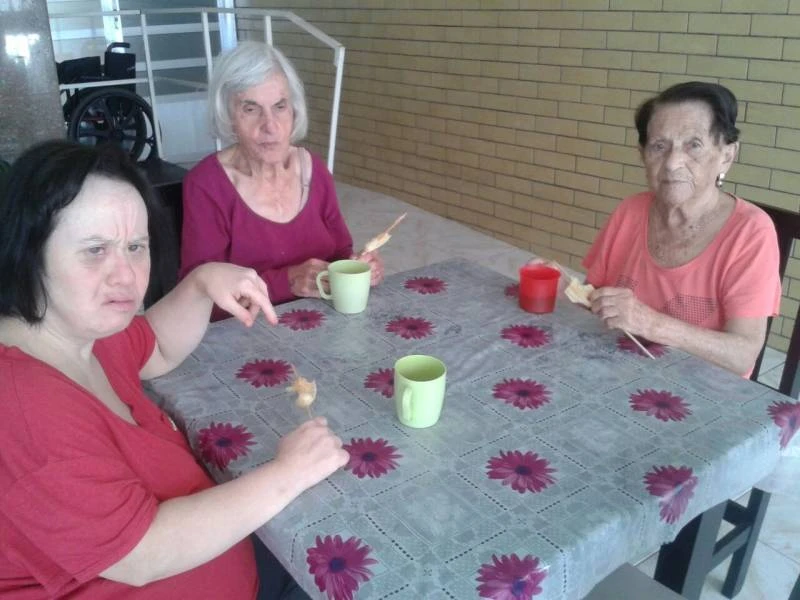 hospedagem para idoso com enfermagem