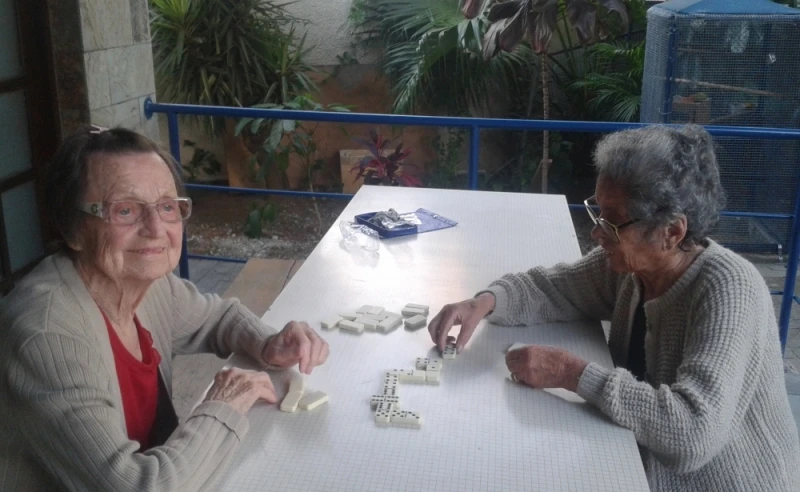 moradia para idosos com atividade física