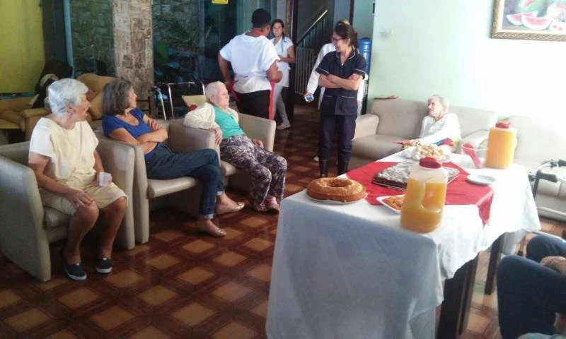 Quanto Custa Hospedagem para Idoso com Médico Chácara da Penha Quanto Custa Hospedagem para Idoso com Médico Chácara da Penha