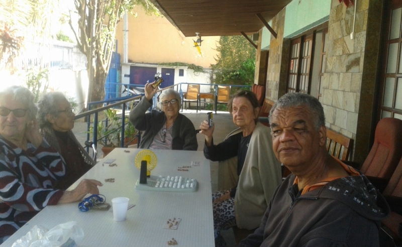 Moradias para Idosos com Alzheimer Brasilândia - Moradia para Idoso com Fisioterapia Particular