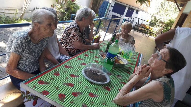 Onde Encontrar Hospedagem para Terceira Idade com Enfermagem Cohab Brasilândia - Hospedagem para Idoso Particular